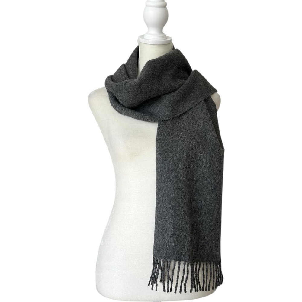 Fringed Peruvian Baby‎ Alpaca Winter Neck Scarf in Charcoal Gray Unisex One Size